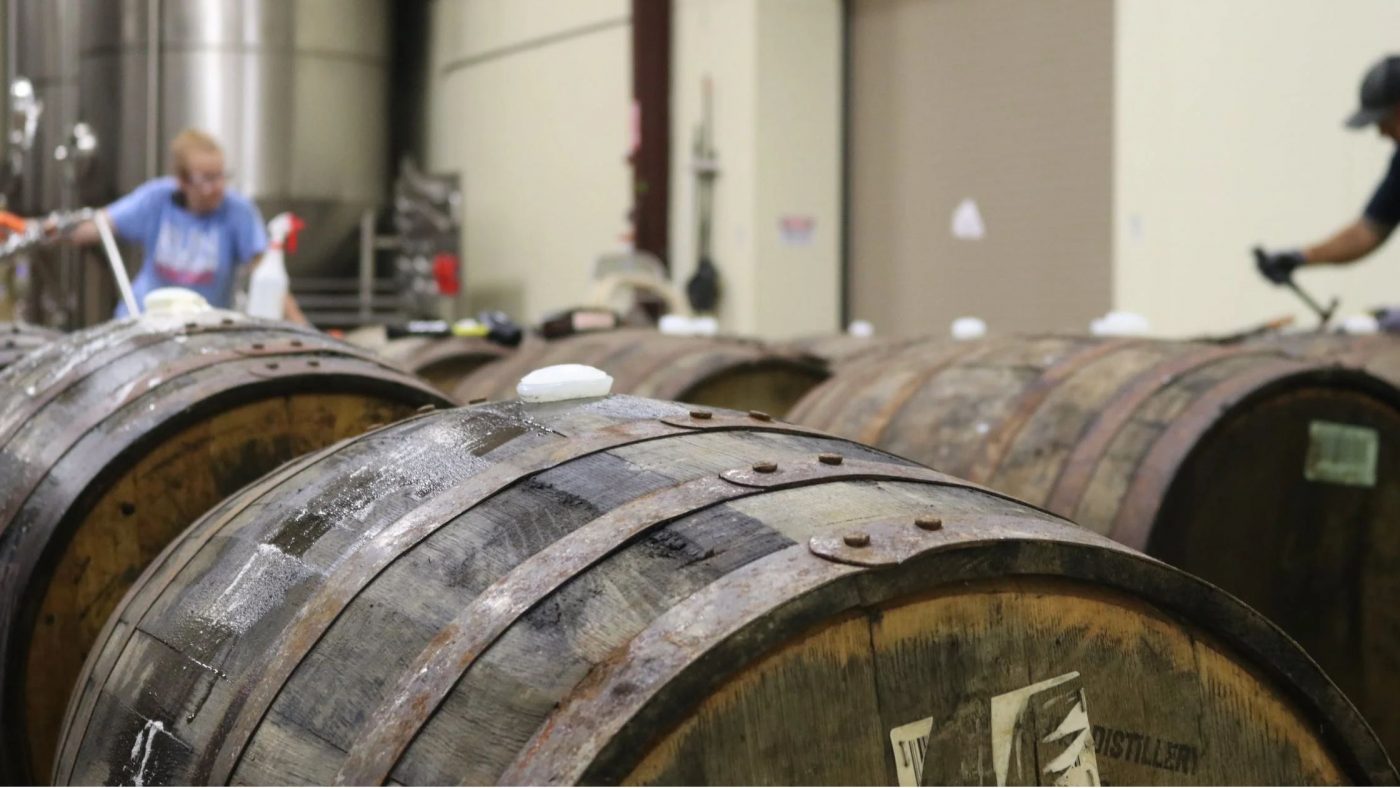 The Best Oak For Aging Whiskey 2 Image of DIY DISTILLING What is the best oak for making whiskey french oak american oak