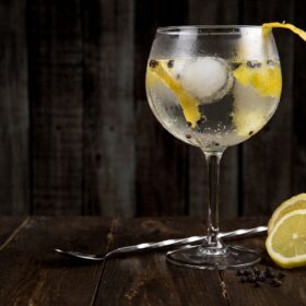 What is Bathtub Gin? (And How to Make It At Home!) 2 Image of The Classic Bathtub Gin Flavor recipe