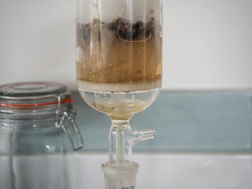 Easy Bathtub Gin Recipe (No Distillation Required!) 11 Image of DIY Distilling Bathtub Gin Recipe Photos 13