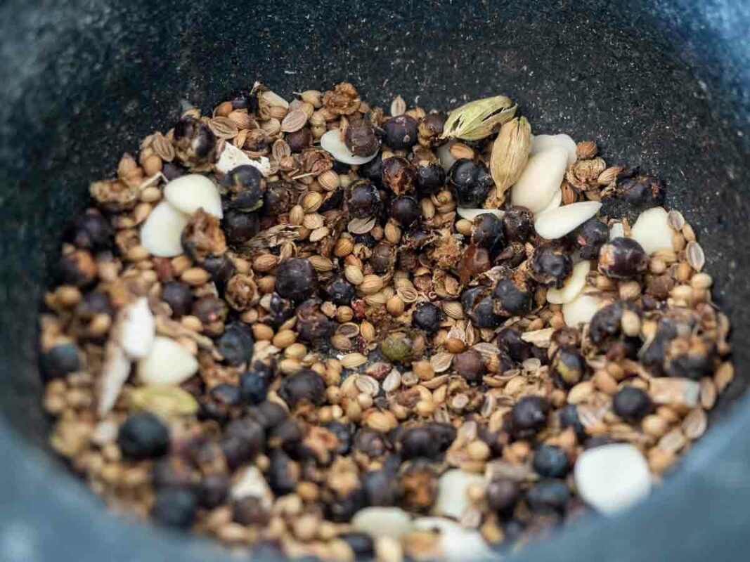 Image of DIY Distilling Grandmas Floral Vapor Infused Gin Recipe 7
